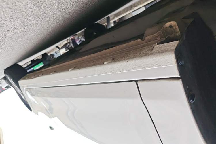 Used Chevrolet Cavalier 2019 320 Automatic Enjoyment with Sunroof Left Side Sill