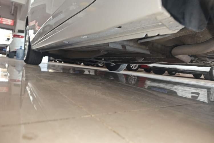 Used Chevrolet Cavalier 2019 320 Automatic Xinyue Edition Left Side Sill