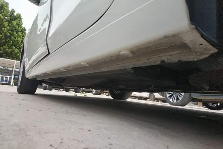 Used Chevrolet Cavalier 2019 320 Automatic Enjoyment with Sunroof Left Side Sill
