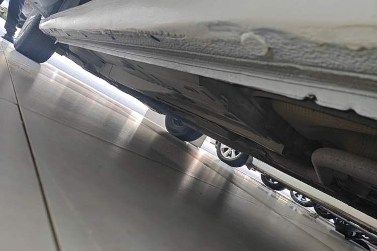 Used Chevrolet Cavalier 2019 320 Automatic Enjoyment with Sunroof Left Side Sill