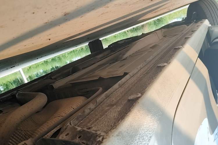 Used Chevrolet Cavalier 2019 320 Automatic Enjoyment with Sunroof Left Side Sill