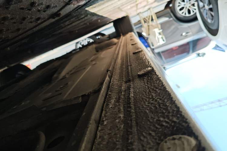 Used Chevrolet Cavalier 2019 320 Automatic Enjoyment with Sunroof Left Side Sill