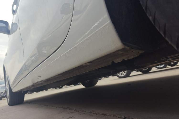 Used Chevrolet Cavalier 2019 320 Automatic Enjoyment with Sunroof Left Side Sill