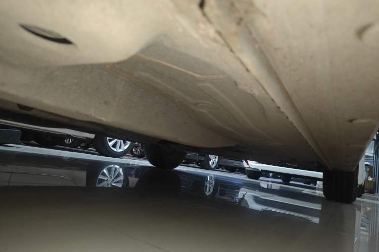 Used Chevrolet Cavalier 2019 320 Automatic Enjoyment with Sunroof Left Side Sill