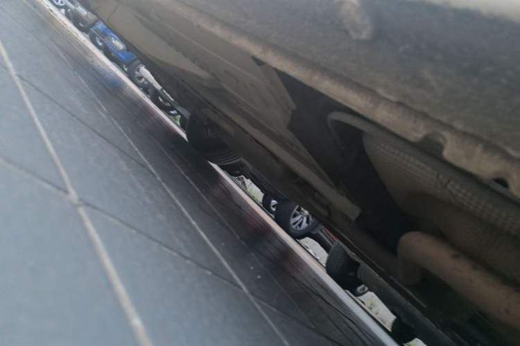 Used Chevrolet Cavalier 2019 320 Automatic Enjoyment with Sunroof Left Side Sill