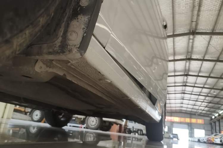 Used Chevrolet Cavalier 2019 320 Manual Xinyue Edition Left Side Sill