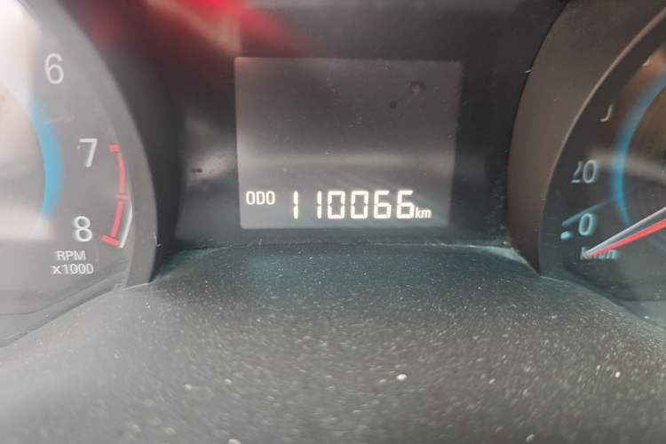 Used Chevrolet Cavalier 2019 320 Automatic Enjoyment with Sunroof Odometer Close Up
