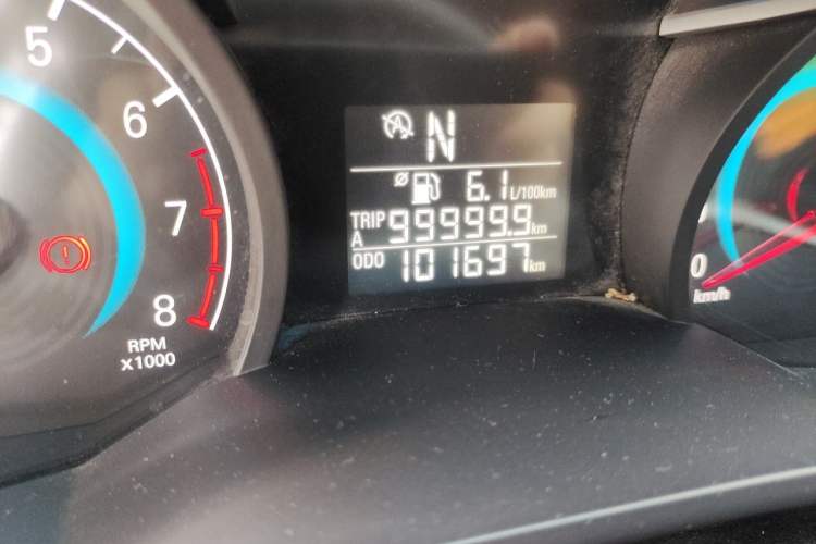 Used Chevrolet Cavalier 2019 320 Automatic Xinyue Edition Odometer Close Up