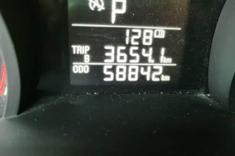 Used Chevrolet Cavalier 2019 320 Automatic Enjoyment with Sunroof Odometer Close Up