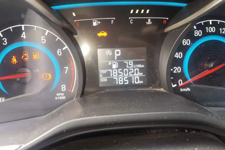 Used Chevrolet Cavalier 2019 320 Automatic Enjoyment with Sunroof Odometer Close Up