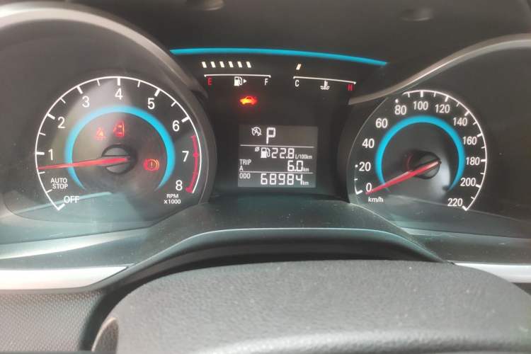 Used Chevrolet Cavalier 2019 320 Automatic Xinyue Edition Odometer Close Up
