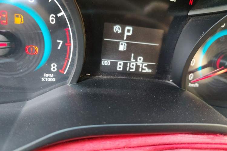 Used Chevrolet Cavalier 2019 320 Automatic Enjoyment with Sunroof Odometer Close Up
