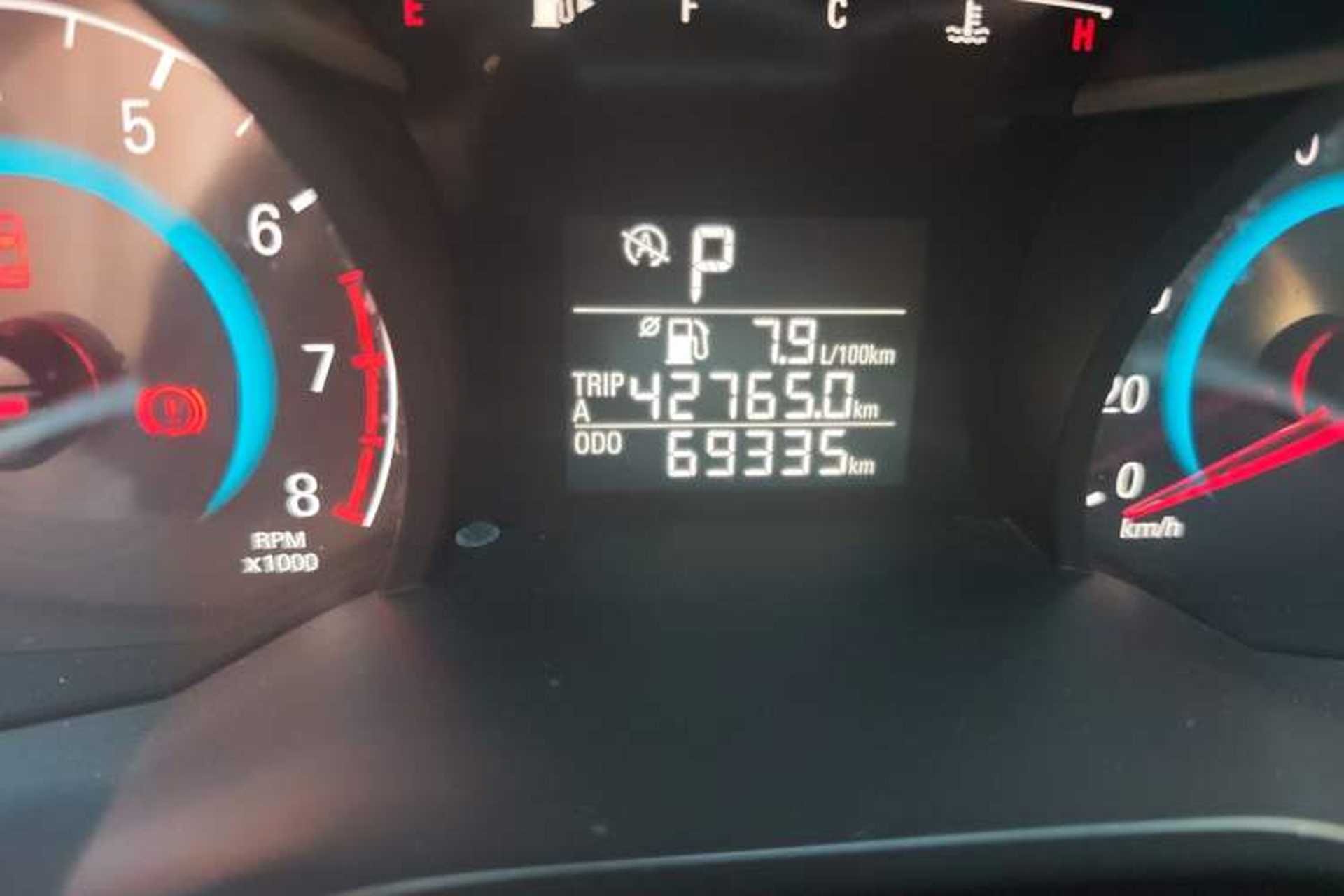 Used Chevrolet Cavalier 2019 320 Automatic Enjoyment with Sunroof Odometer Close Up
