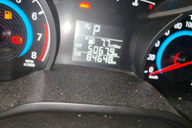 Used Chevrolet Cavalier 2019 320 Automatic Enjoyment with Sunroof Odometer Close Up