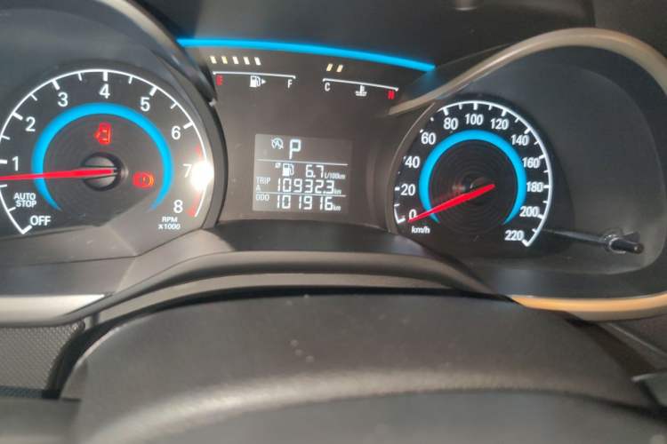 Used Chevrolet Cavalier 2019 320 Automatic Enjoyment with Sunroof Odometer Close Up