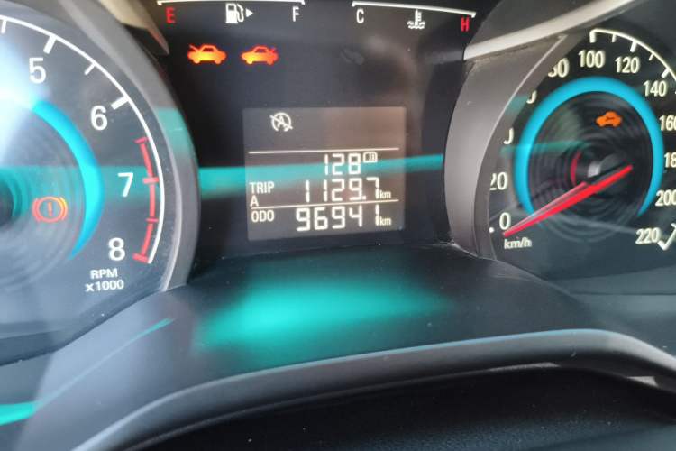 Used Chevrolet Cavalier 2019 320 Manual Enjoyment Edition Odometer Close Up