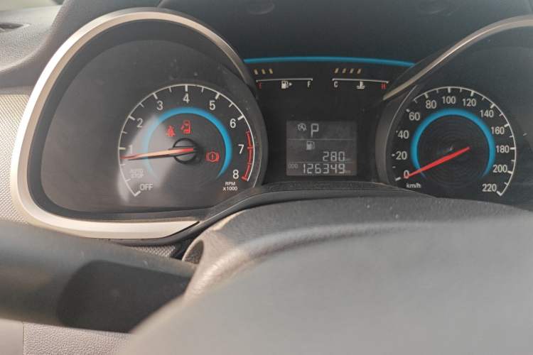 Used Chevrolet Cavalier 2019 320 Automatic Enjoyment with Sunroof Odometer Close Up
