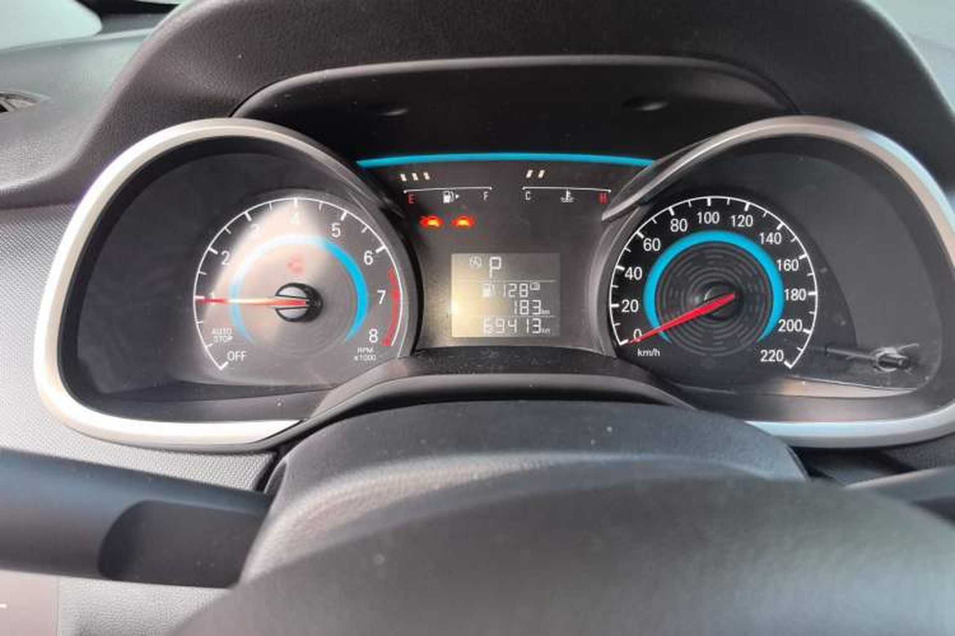 Used Chevrolet Cavalier 2019 320 Automatic Xinyue Edition Odometer Close Up