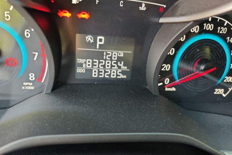 Used Chevrolet Cavalier 2019 320 Automatic Enjoyment with Sunroof Odometer Close Up