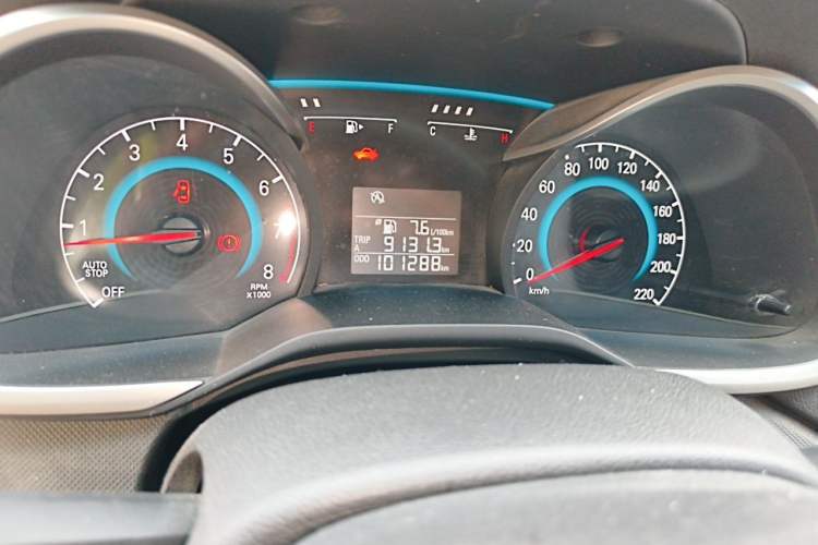 Used Chevrolet Cavalier 2019 320 Manual Enjoyment Edition Odometer Close Up