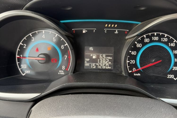 Used Chevrolet Cavalier 2019 320 Manual Xinyue Edition Odometer Close Up