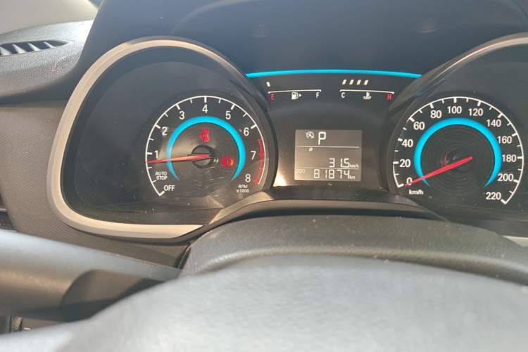 Used Chevrolet Cavalier 2019 320 Automatic Xinyue Edition Odometer Close Up
