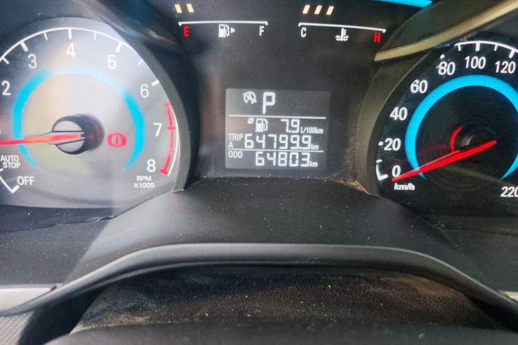 Used Chevrolet Cavalier 2019 320 Automatic Enjoyment with Sunroof Odometer Close Up