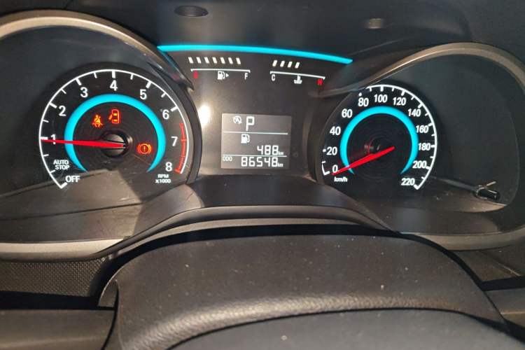 Used Chevrolet Cavalier 2019 320 Automatic Enjoyment with Sunroof Odometer Close Up