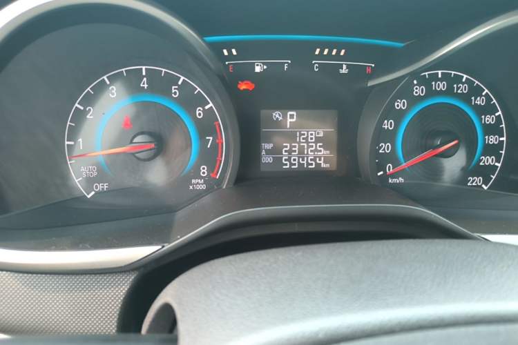 Used Chevrolet Cavalier 2019 320 Automatic Enjoyment with Sunroof Odometer Close Up