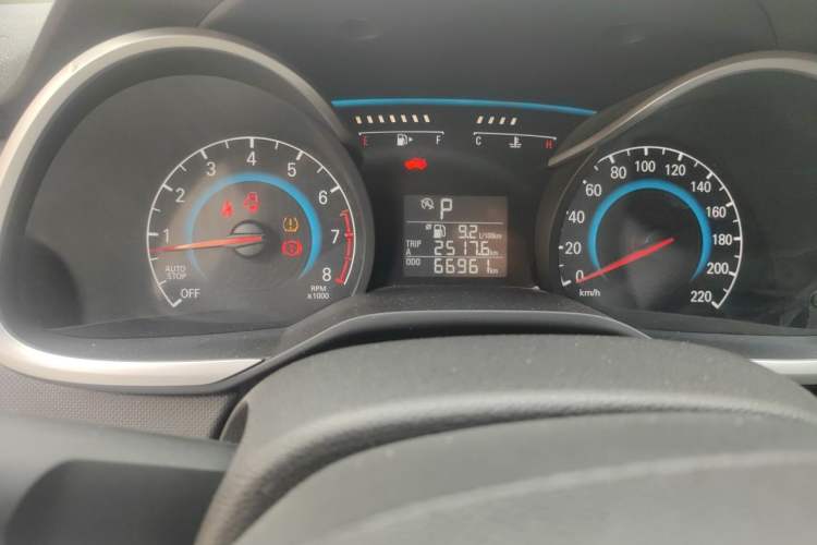 Used Chevrolet Cavalier 2019 320 Automatic Xinyue Edition Odometer Close Up