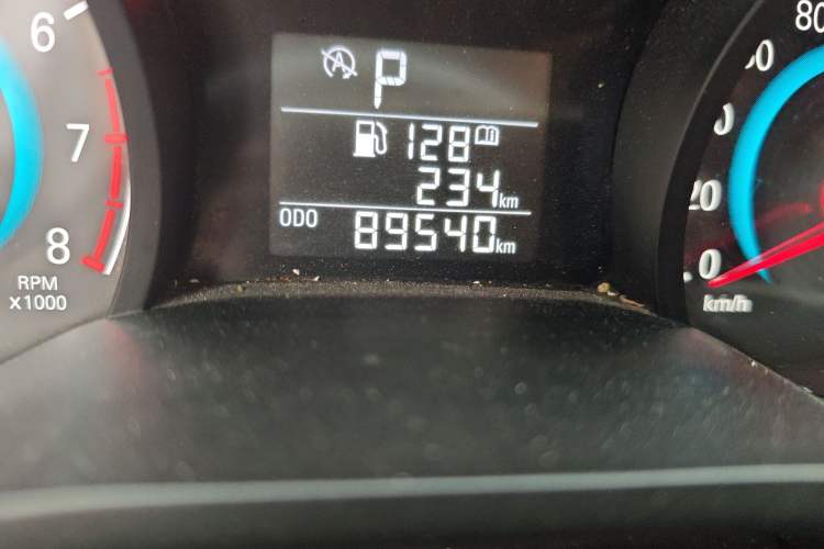 Used Chevrolet Cavalier 2019 320 Automatic Enjoyment with Sunroof Odometer Close Up