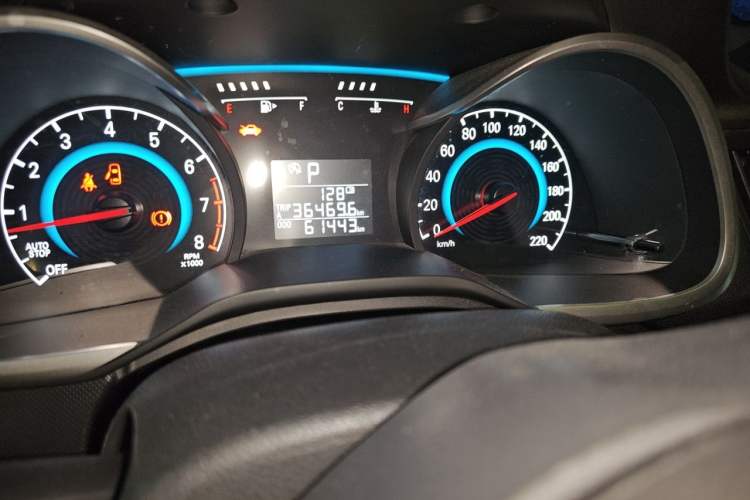 Used Chevrolet Cavalier 2019 320 Automatic Enjoyment with Sunroof Odometer Close Up