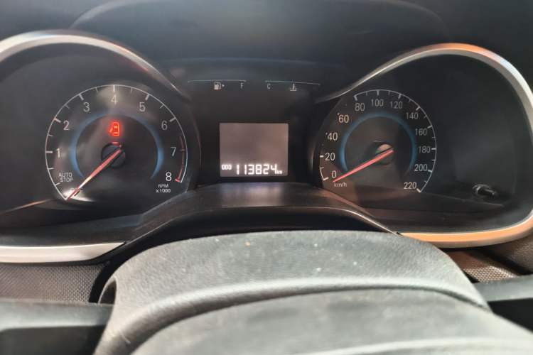Used Chevrolet Cavalier 2019 320 Automatic Enjoyment with Sunroof Odometer Close Up