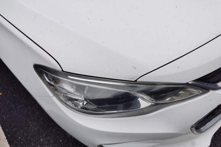 Used Chevrolet Cavalier 2019 320 Automatic Enjoyment with Sunroof Right Front Headlight