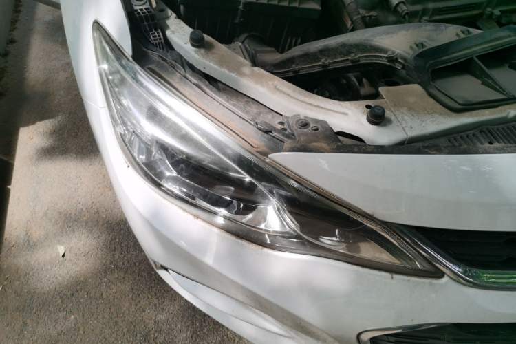 Used Chevrolet Cavalier 2019 320 Automatic Enjoyment with Sunroof Right Front Headlight