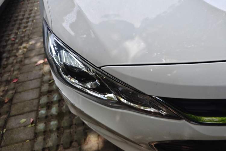 Used Chevrolet Cavalier 2019 320 Automatic Xinyue Edition Right Front Headlight