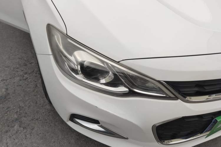 Used Chevrolet Cavalier 2019 320 Automatic Xinyue Edition Right Front Headlight