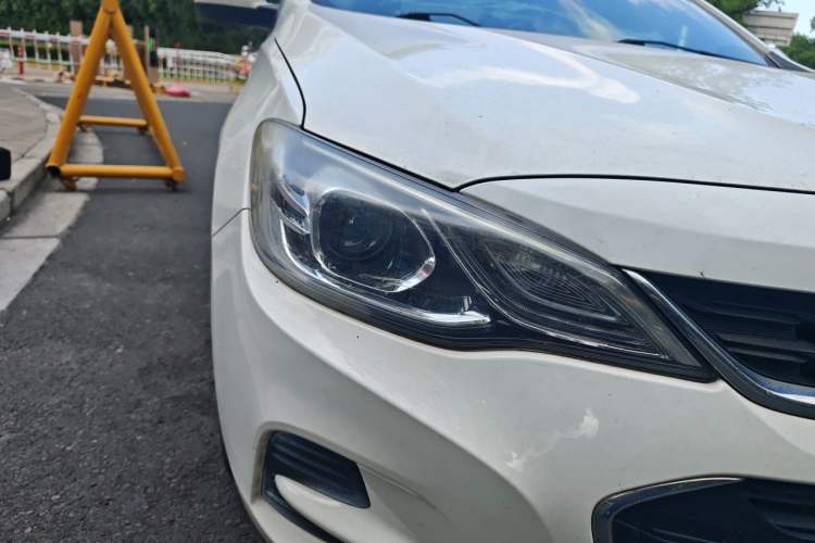 Used Chevrolet Cavalier 2019 320 Automatic Xinyue Edition Right Front Headlight