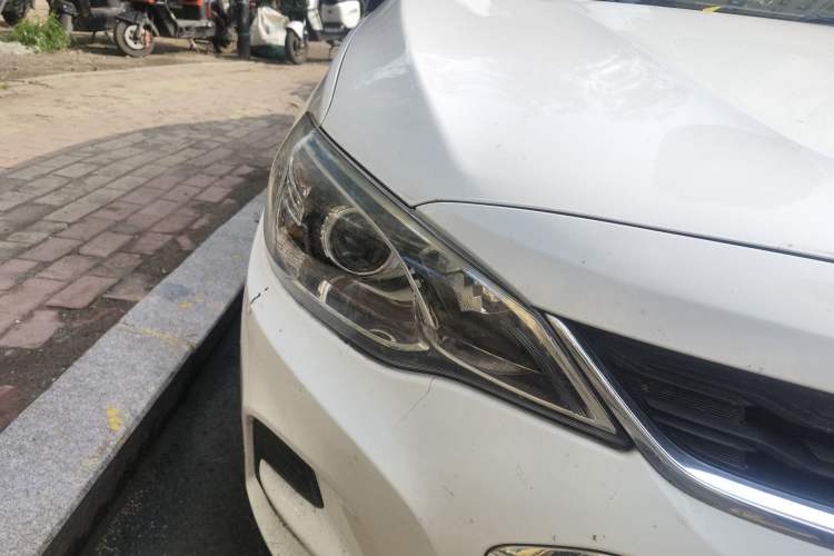 Used Chevrolet Cavalier 2019 320 Automatic Enjoyment with Sunroof Right Front Headlight