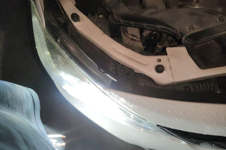 Used Chevrolet Cavalier 2019 320 Automatic Xinyue Edition Right Front Headlight
