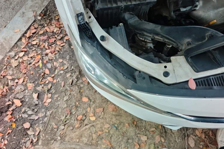 Used Chevrolet Cavalier 2019 320 Automatic Enjoyment with Sunroof Right Front Headlight