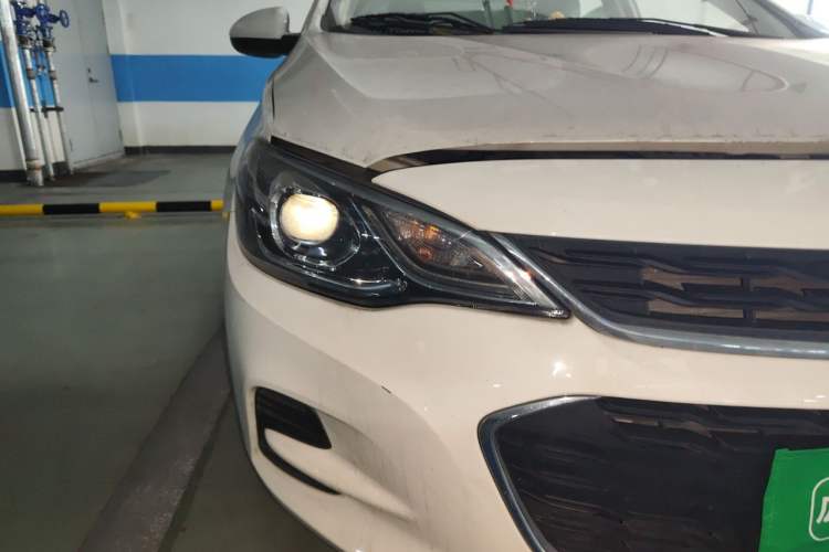 Used Chevrolet Cavalier 2019 320 Automatic Xinyue Edition Right Front Headlight