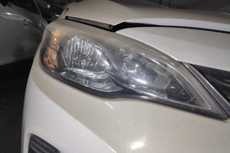 Used Chevrolet Cavalier 2019 320 Automatic Enjoyment with Sunroof Right Front Headlight