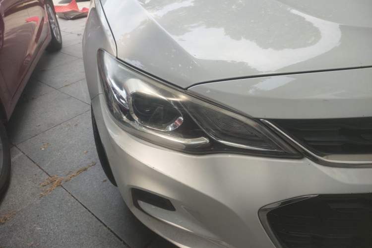 Used Chevrolet Cavalier 2019 320 Automatic Xinyue Edition Right Front Headlight