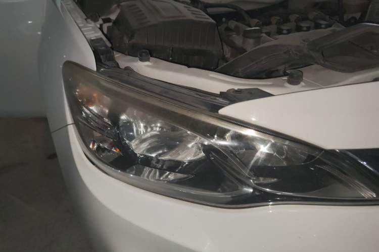 Used Chevrolet Cavalier 2019 320 Automatic Enjoyment with Sunroof Right Front Headlight