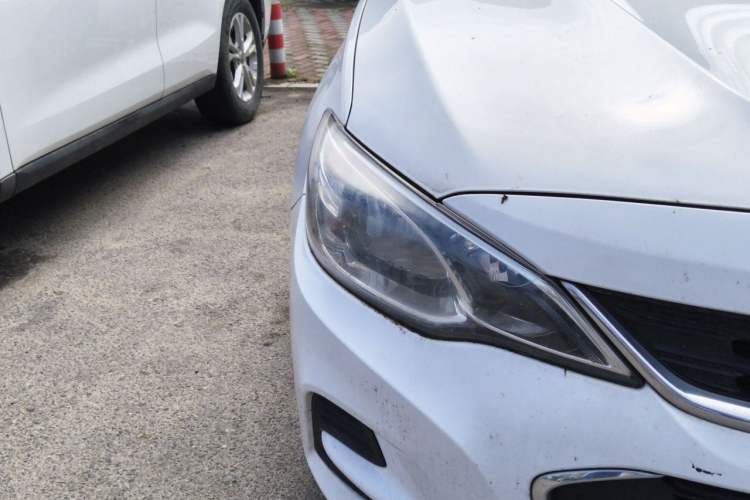 Used Chevrolet Cavalier 2019 320 Automatic Enjoyment with Sunroof Right Front Headlight