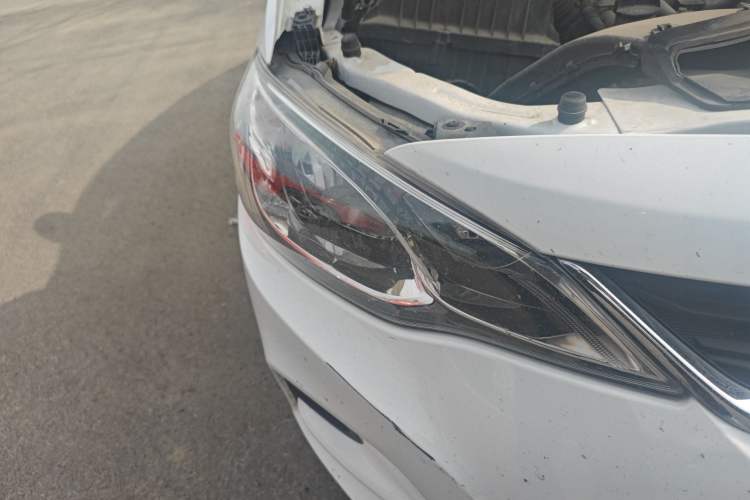 Used Chevrolet Cavalier 2019 320 Automatic Enjoyment with Sunroof Right Front Headlight