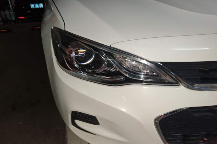 Used Chevrolet Cavalier 2019 320 Automatic Xinyue Edition Right Front Headlight
