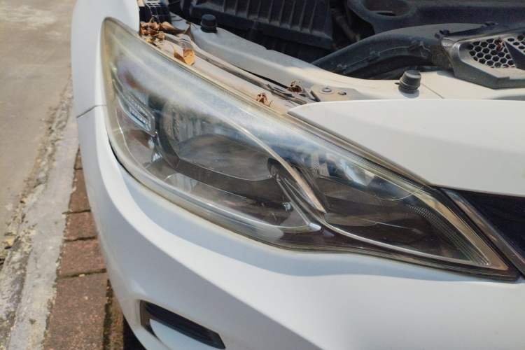 Used Chevrolet Cavalier 2019 320 Automatic Enjoyment with Sunroof Right Front Headlight