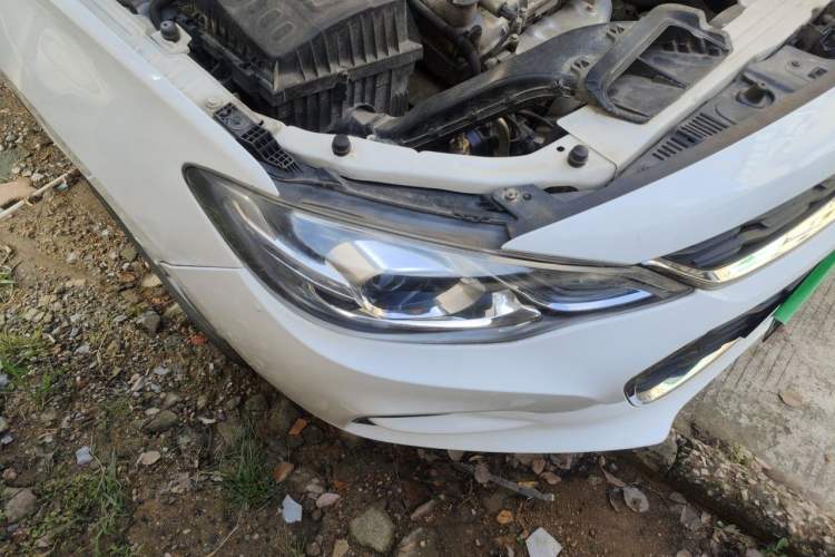Used Chevrolet Cavalier 2019 320 Manual Xinyue Edition Right Front Headlight